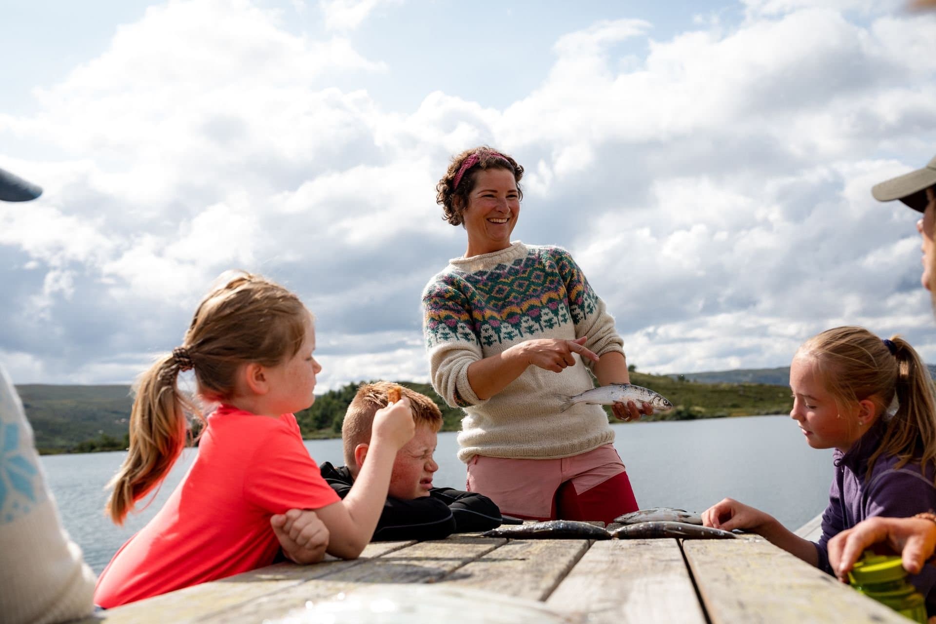 Aktiviteter med Vinternatt - badstue, isbading, isfiske - Image