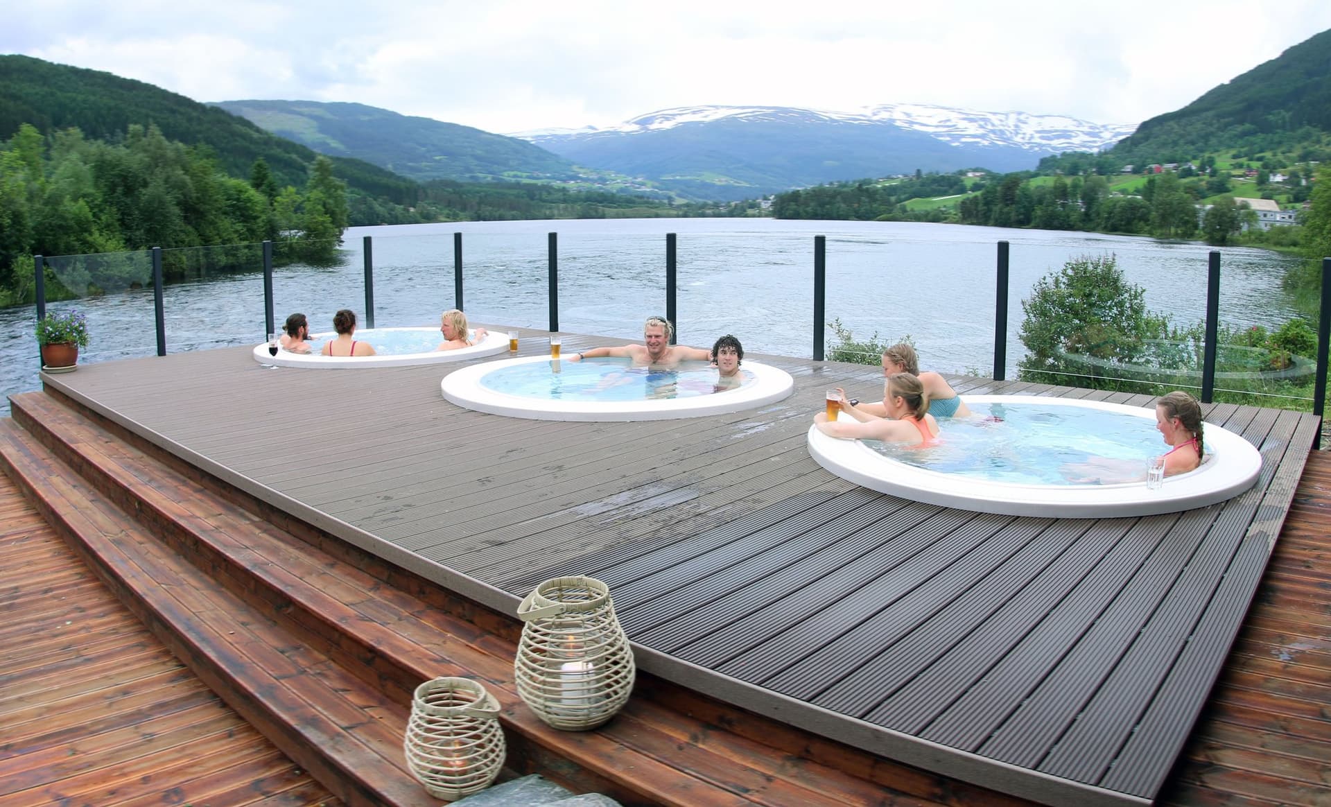 Utandørs boblebad og badstove - Voss Active - Image