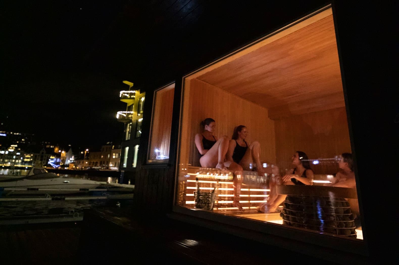 Vinterkajakk & badstu i Ålesund - Image