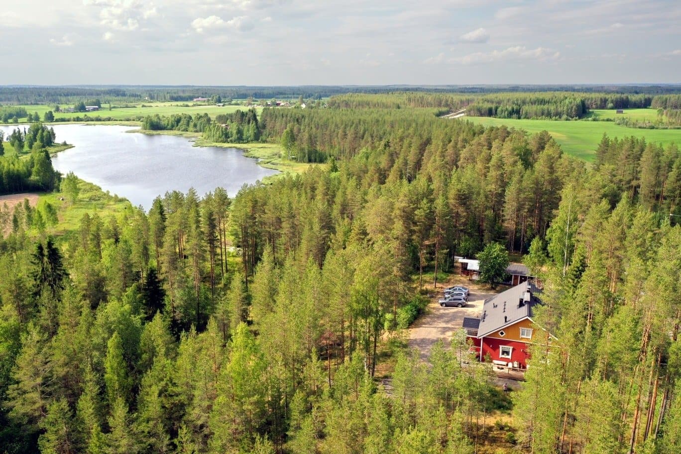 Karkausmäen Kammari / Karkausmäen Kammari Ky